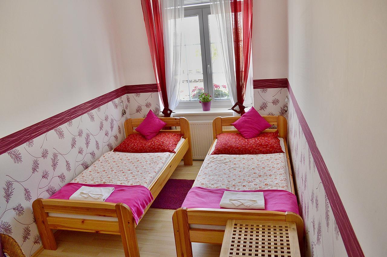 Hotel Florian Slavkov u Brna Ngoại thất bức ảnh