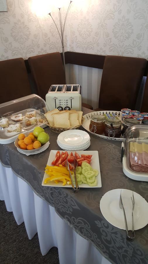 Hotel Florian Slavkov u Brna Ngoại thất bức ảnh